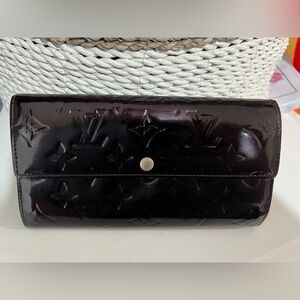 Louis Vuitton Vernis Monogram Sarah Wallet